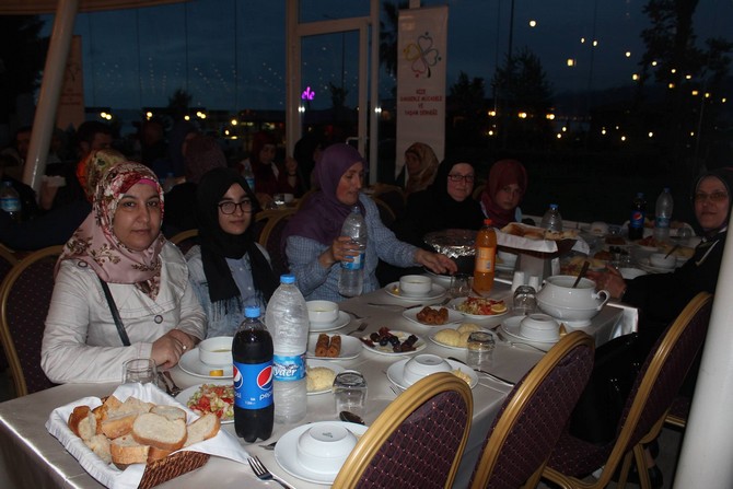 rizede-kanser-hastalarina-motivasyon-iftari-(18).jpg