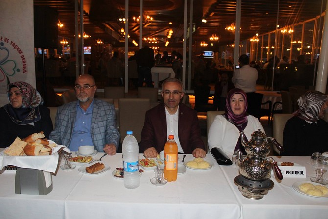 rizede-kanser-hastalarina-motivasyon-iftari-(2).jpg