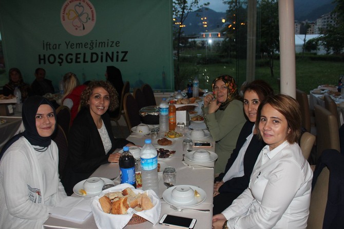 rizede-kanser-hastalarina-motivasyon-iftari-(24).jpg