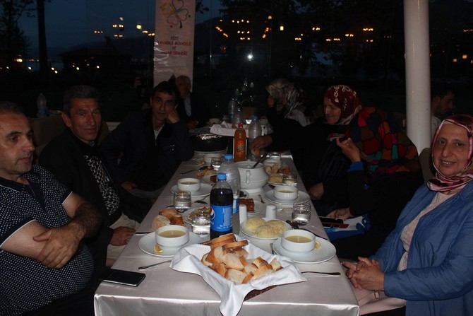 rizede-kanser-hastalarina-motivasyon-iftari-(6).jpg