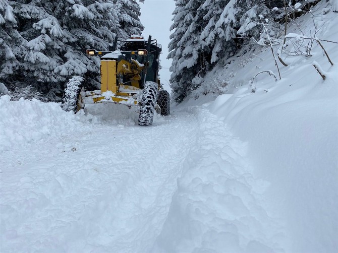 rizede-kar-temizleme-calismalari-(4).jpg