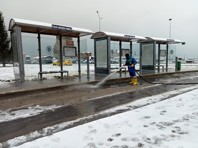 rizede-kar-temizleme-calismalari-suruyor-2.jpg