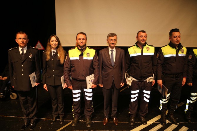 rizede-karayollari-guvenligi-ve-trafik-haftasi-(5).jpg