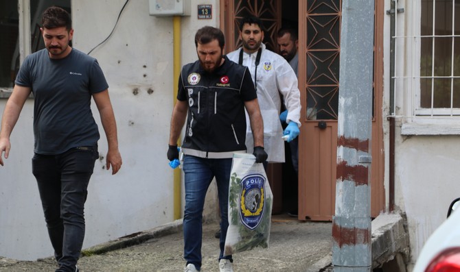rizede-karisini-darp-ederek-olduren-sahsin-evinde-yapilan-aramalarda-hint-keneviri-ele-gecirildi-4.jpg