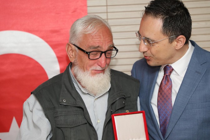 rizede-kibris-gazilerine-madalya-ve-beratlari-verildi-(2).jpg
