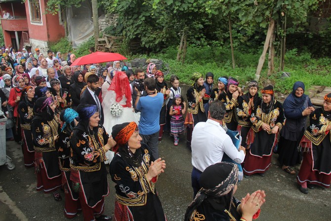 rizede-koy-dugunleri-yeniden-canlaniyor-(4).jpg