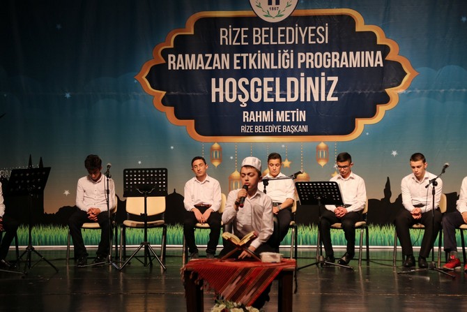 rizede-kur’an-ziyafeti-ve-ilahi-dinletisi-(12).jpg