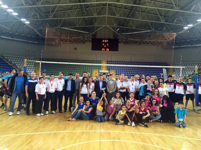 rizede-kurumlar-arasi-voleybol-musabakalari-sona-erdi-(6).jpg