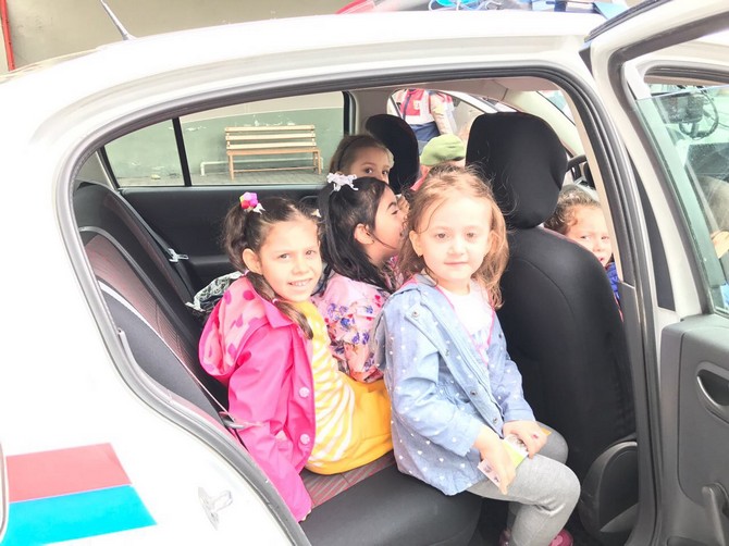 rizede-minik-ogrencilerden-jandarmaya-ziyaret-(9).jpg