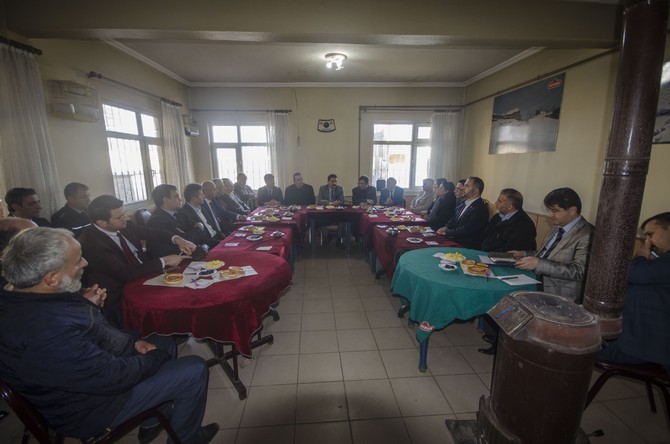 rizede-muhtarlarla-huzur-toplantisi-yapildi-(1).jpg