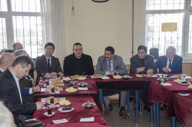 rizede-muhtarlarla-huzur-toplantisi-yapildi-(2).jpg