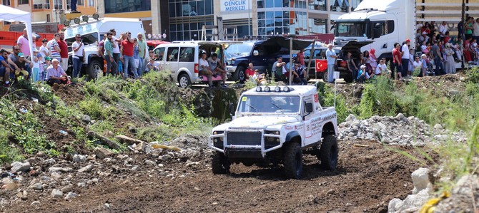 rizede-off-road-yarislari-nefes-kesti!-(3).jpg