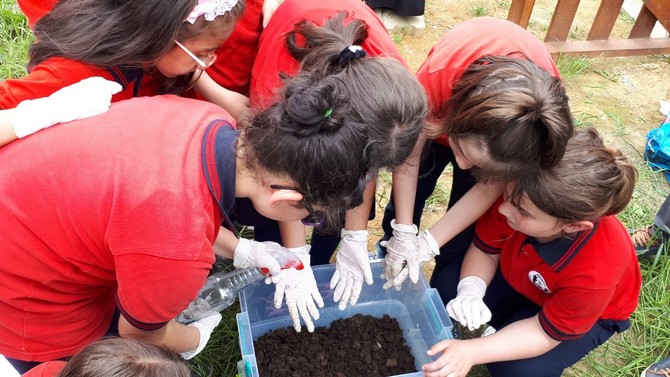 rizede-ogrenciler-kendi-gubresini-kendisi-uretiyor-(3).jpg