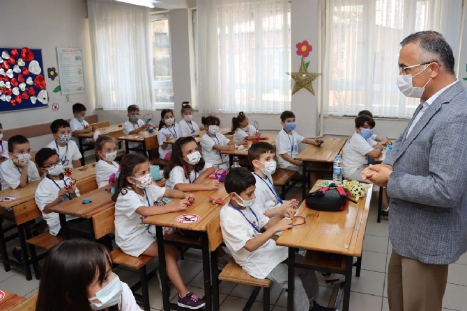 rizede-okullarda-uyum-haftasi-basladi-11.jpg
