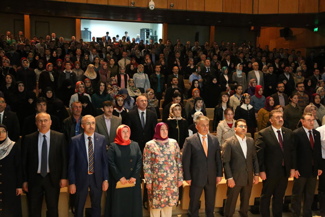 rizede-osmanli-turkcesi-sertifikalari-torenle-dagitildi-1.jpg rizede-osmanli-turkcesi-sertifikalari-torenle-dagitildi-1.jpg