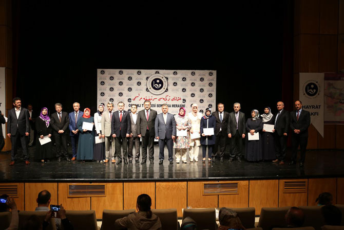 rizede-osmanli-turkcesi-sertifikalari-torenle-dagitildi-5.jpg rizede-osmanli-turkcesi-sertifikalari-torenle-dagitildi-5.jpg