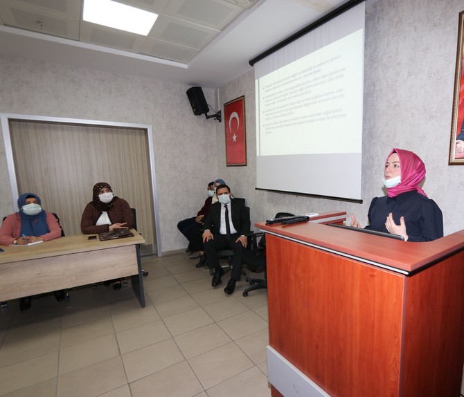 rizede-otizmli-ailelere-yonelik-egitim-duzenlendi-4.jpg