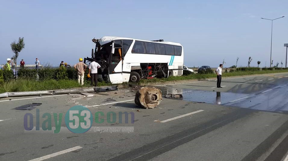 rizede-otobus-refuje-carpti-1.jpg rizede-otobus-refuje-carpti-1.jpg