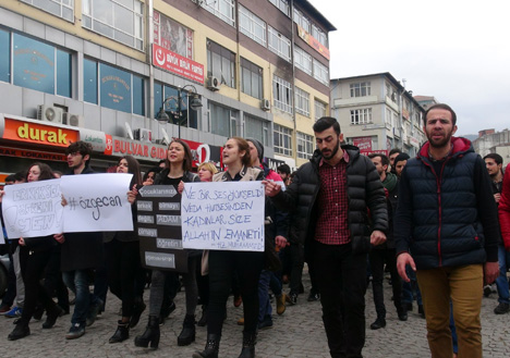 rizede-ozgecan-protestosu-2.jpg rizede-ozgecan-protestosu-2.jpg