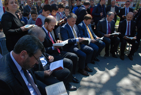 rizede-parkta-kitap-okudular1.jpg
