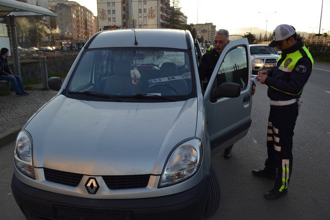 rizede-plakasiz-arac-denetimi-(31).jpg