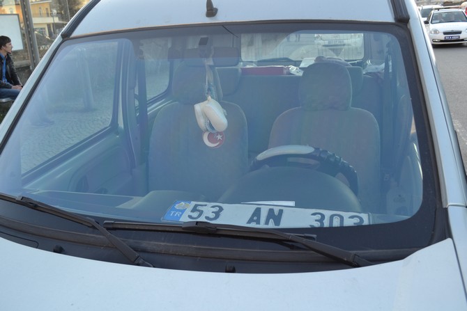 rizede-plakasiz-arac-denetimi-(32).jpg