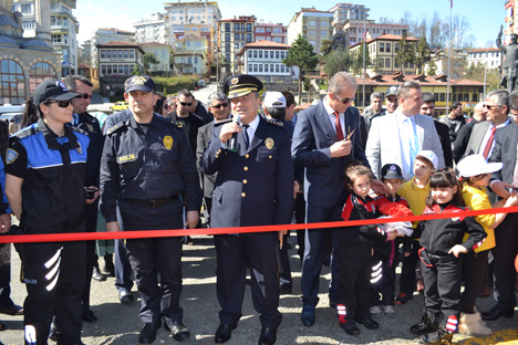 rizede-polis-haftasi-etkinlikleri-basladi-1.jpg