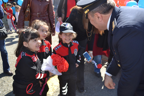 rizede-polis-haftasi-etkinlikleri-basladi-5.jpg