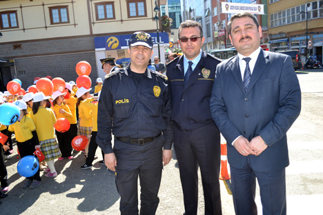 rizede-polis-haftasi-etkinlikleri-basladi-7.jpg