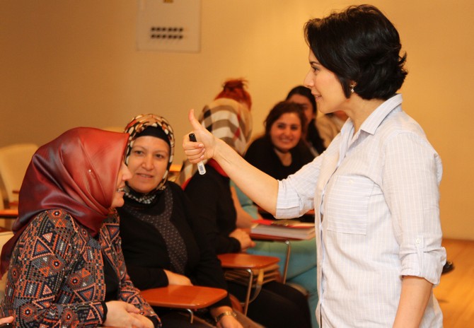 rizede-saglik-personellerine-‘etkili-iletisim,-diksiyon-ve-beden-dili’-egitimi-verildi-(6).jpg