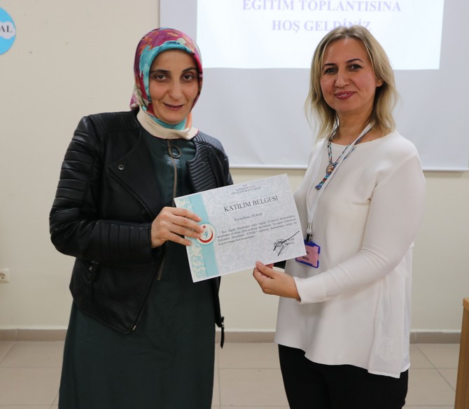 rizede-saglik-personellerine-cpgd-egitimi-(9).jpg