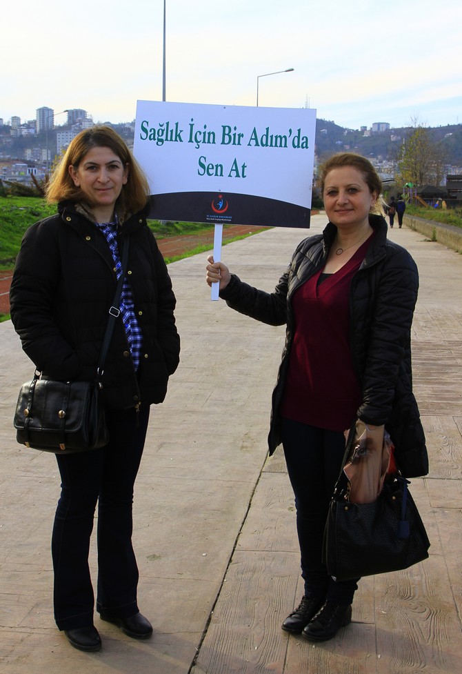 rizede-saglikli-yasam-yuruyusu-duzenlendi-(4).jpg