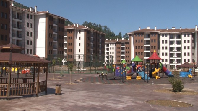 rizede-salarha-toplu-konutlarinin-insaatinda-sona-dogru-gelindi-3.jpg