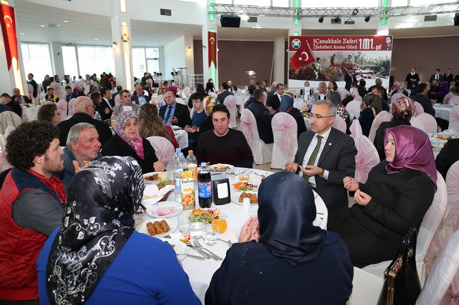 rizede-sehit-aileleri-ve-gaziler-onuruna-yemek-verildi-(7).jpg
