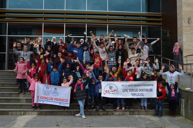 rizede-suriyeli-cocuklar-bir-araya-geldi-(6).jpg