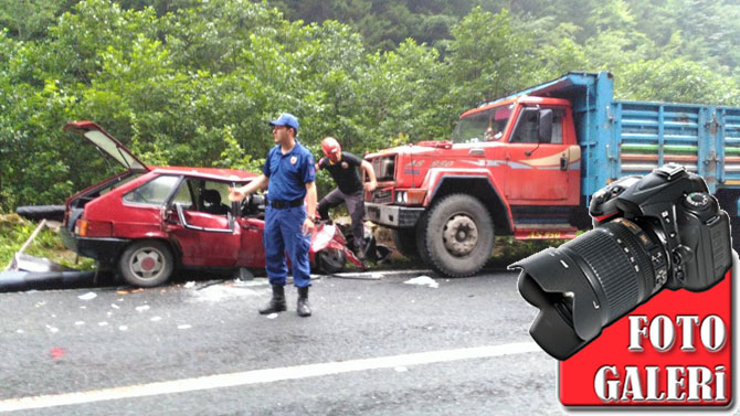 rizede-trafik-kazasi-1-olu,-3-yarali-foto-galeri.jpg