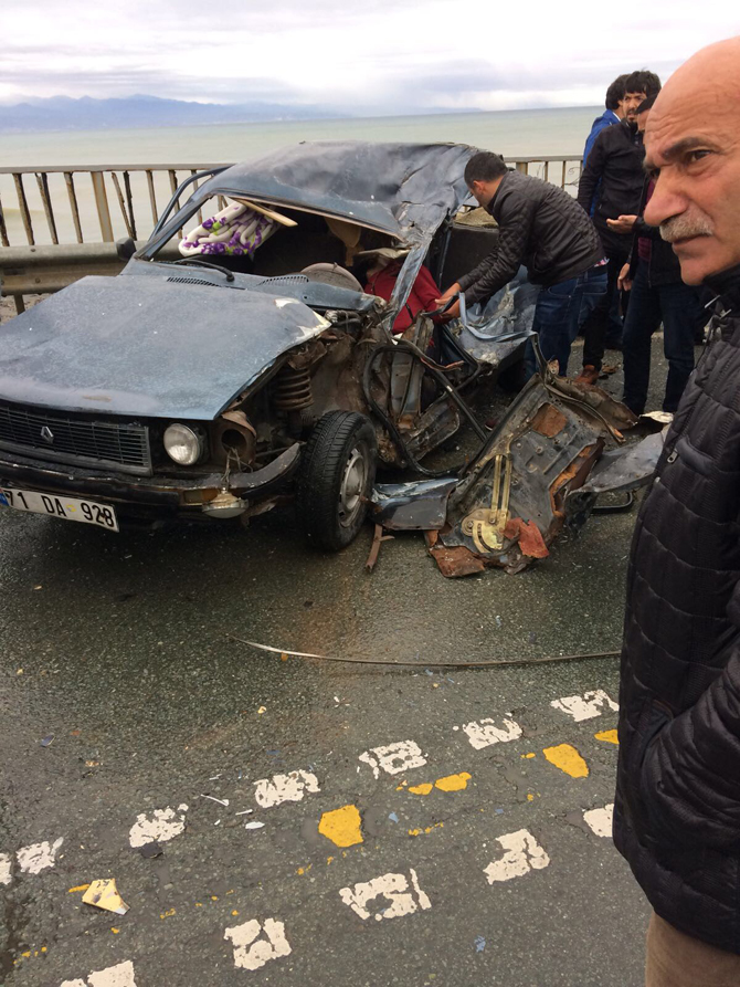 rizede-trafik-kazasi-1-olu.jpg
