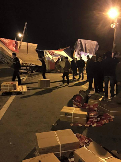 rizede-trafik-kazasi-4-yarali.jpg rizede-trafik-kazasi-4-yarali.jpg