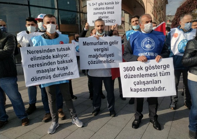rizede-turkiye-kamu-sene-bagli-sendika-uyeleri-eylem-yapti-bordro-yakan-memurlar-maaslarinin-enflasyon-karsisinda-eridigini-savundu-ek-zam-istedi-2.jpg