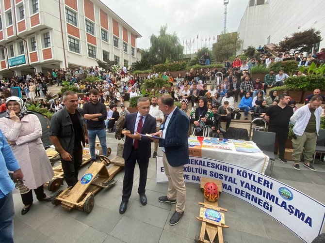 rizede-universite-ogrencileri-guc-sende-biz-de-yaninda-etkinliginde-bulustu-8.jpg