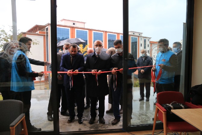 rizede-universiteli-genclerin-yeni-mekani-diyanet-genc-ofis-hizmete-acildi-2.jpg