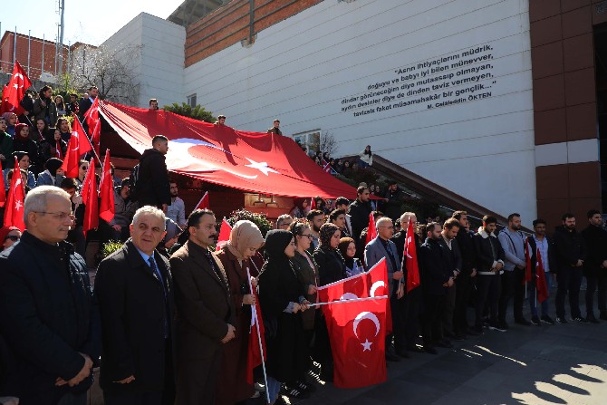 rizede-universiteliler-bahar-kalkani-harekatina-destek-verdi-(1).jpg