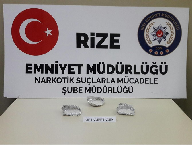 rizede-uyusturucu-operasyonu-(1)-004.jpg