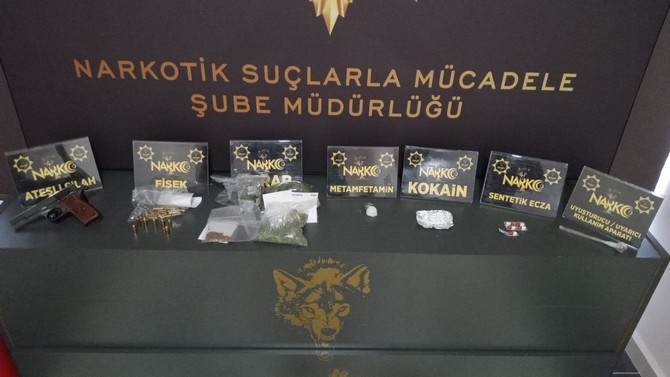rizede-uyusturucu-operasyonunda-3-kisi-yakalandi-1.jpg