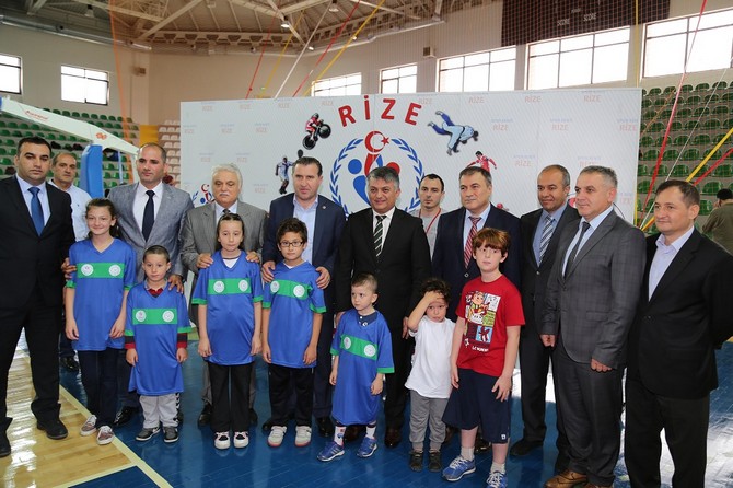 rizede-yaz-spor-okullari-basladi-(2).jpg