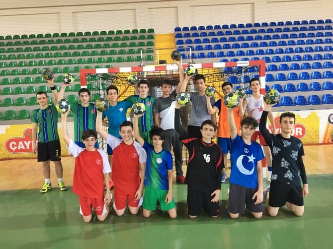 rizede-yaz-spor-okullari-civil-civil-(12).jpg