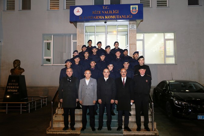 rizede-yilbasinda-da-calisan-kamu-gorevlilerine-protokol-ziyareti-18.jpg