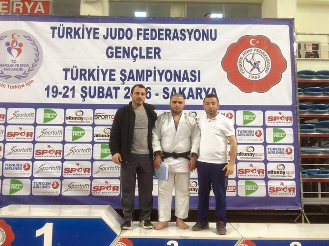 rizeli-judocular-sakarya’dan-madalya-ile-dondu-(3).jpg