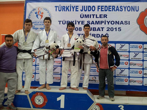 rizeli-judocular-umit-verdi-6.jpg rizeli-judocular-umit-verdi-6.jpg