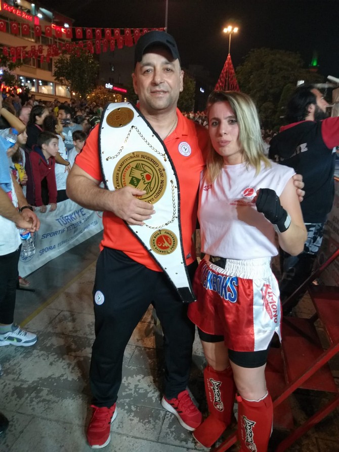 rizeli-kickbokscular-giresunda-tarih-yazdi-(5).jpg